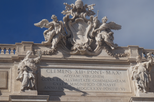 italy_rome_trevi_fountain_coin_toss_cleaned_up_icon_monument_popes_inside_historical_trumpet_marble_400