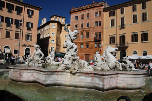 italy_rome_piazza_navona_fountains_pope_bernini_controversy_statues_water_nymphs_local_area_crowds_horses_400